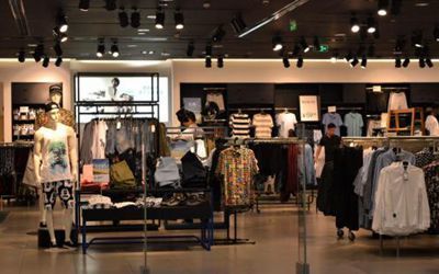 智慧賦能，重塑體驗 服裝鞋帽行業智慧門店系統引領零售新變革